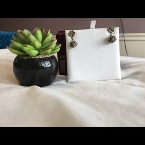 Lois Hill short dangly earrings